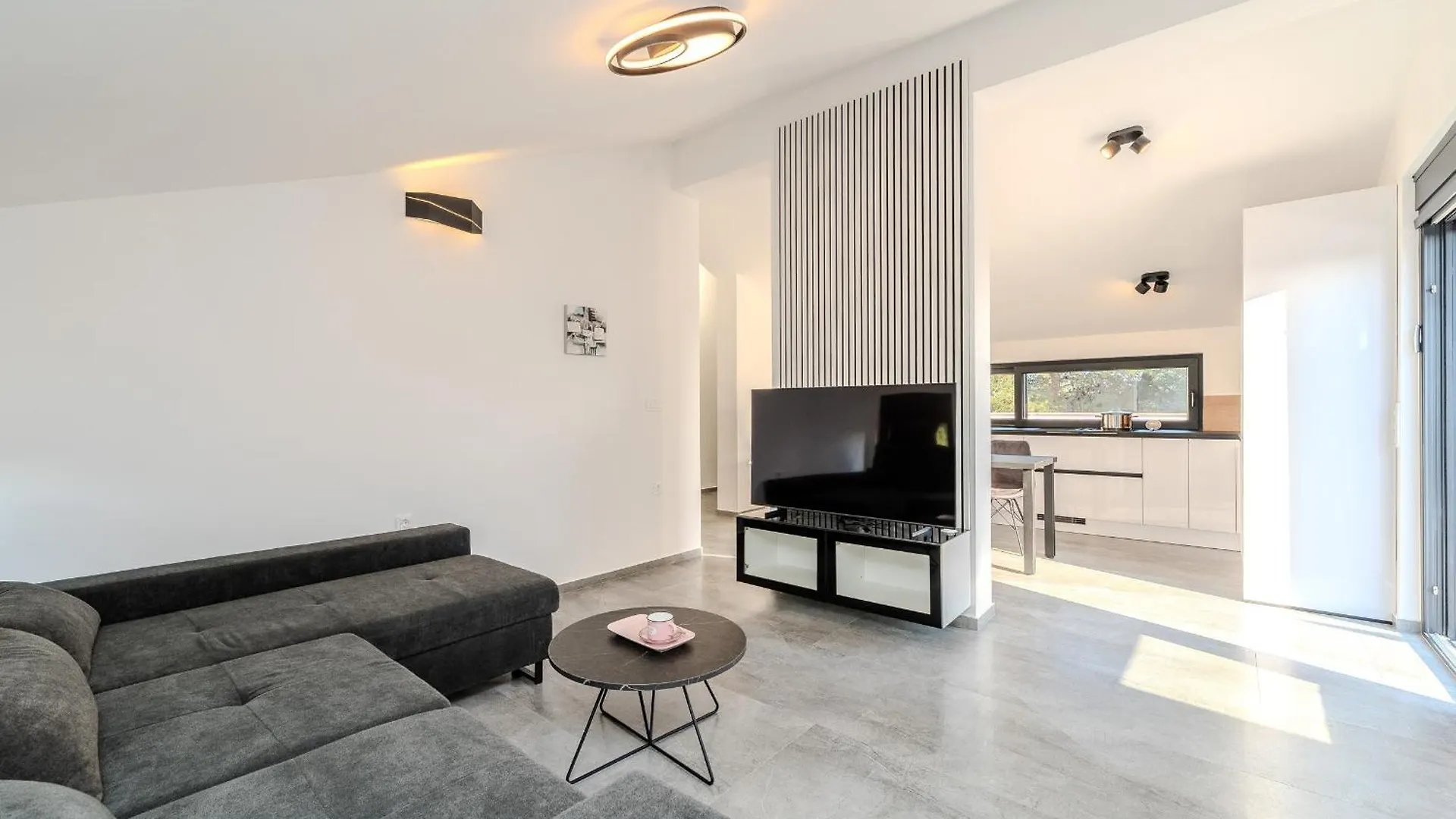 Family Friendly Apartments With A Swimming Pool Vir - Kozjak, Vir - 22971 0*,